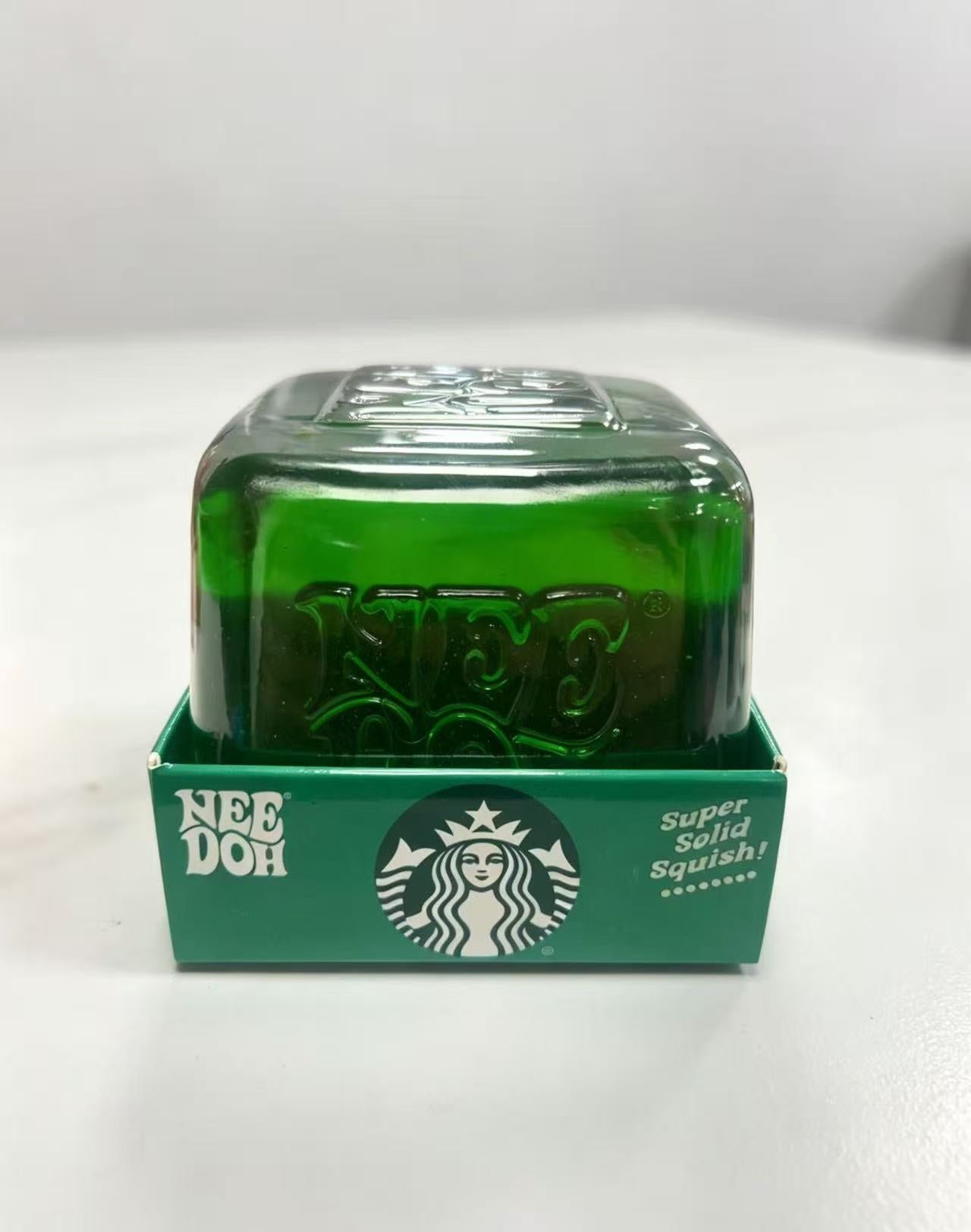 NeeDoh Nice Cube Berg（pre-order）