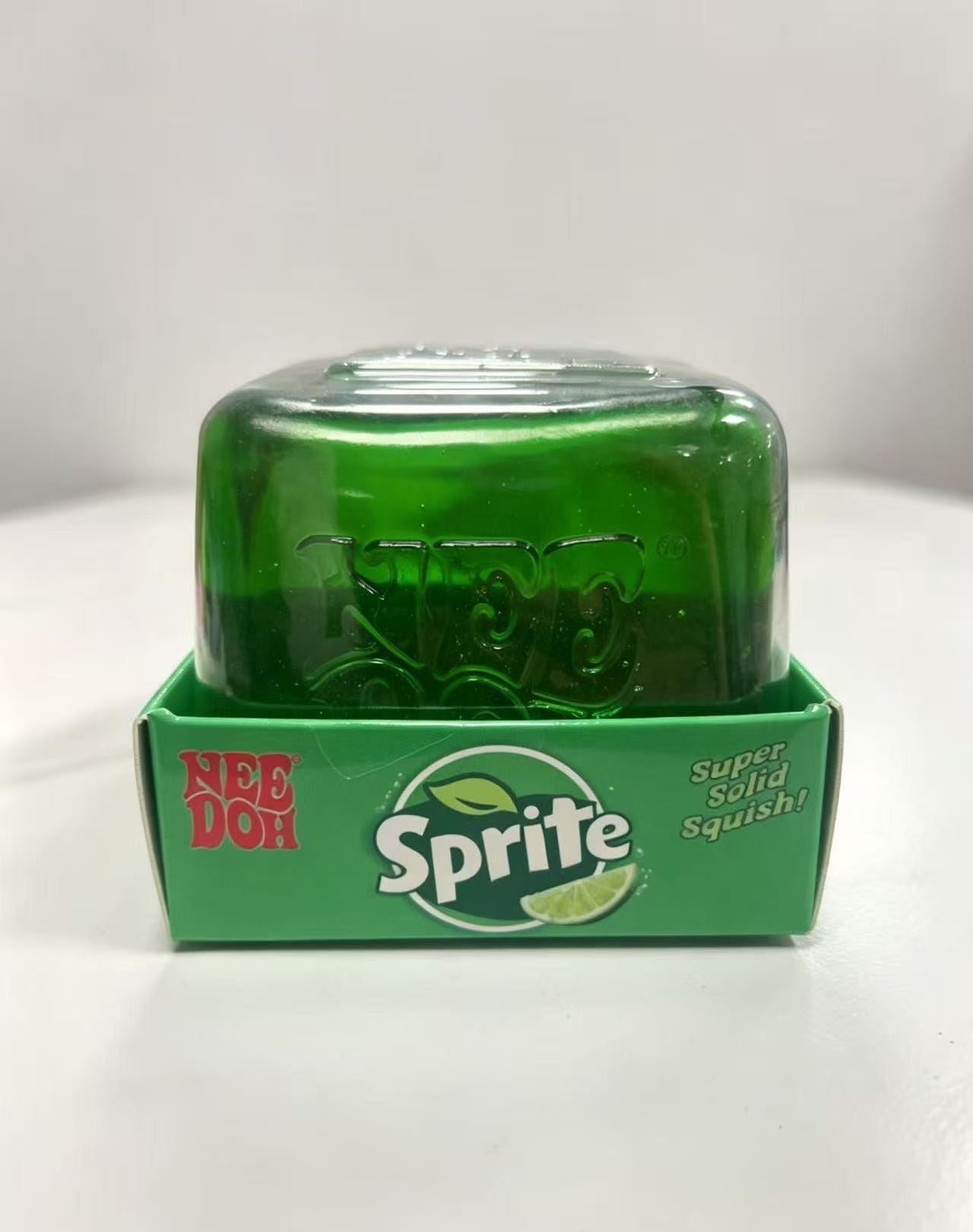 NeeDoh Nice Cube Berg（pre-order）
