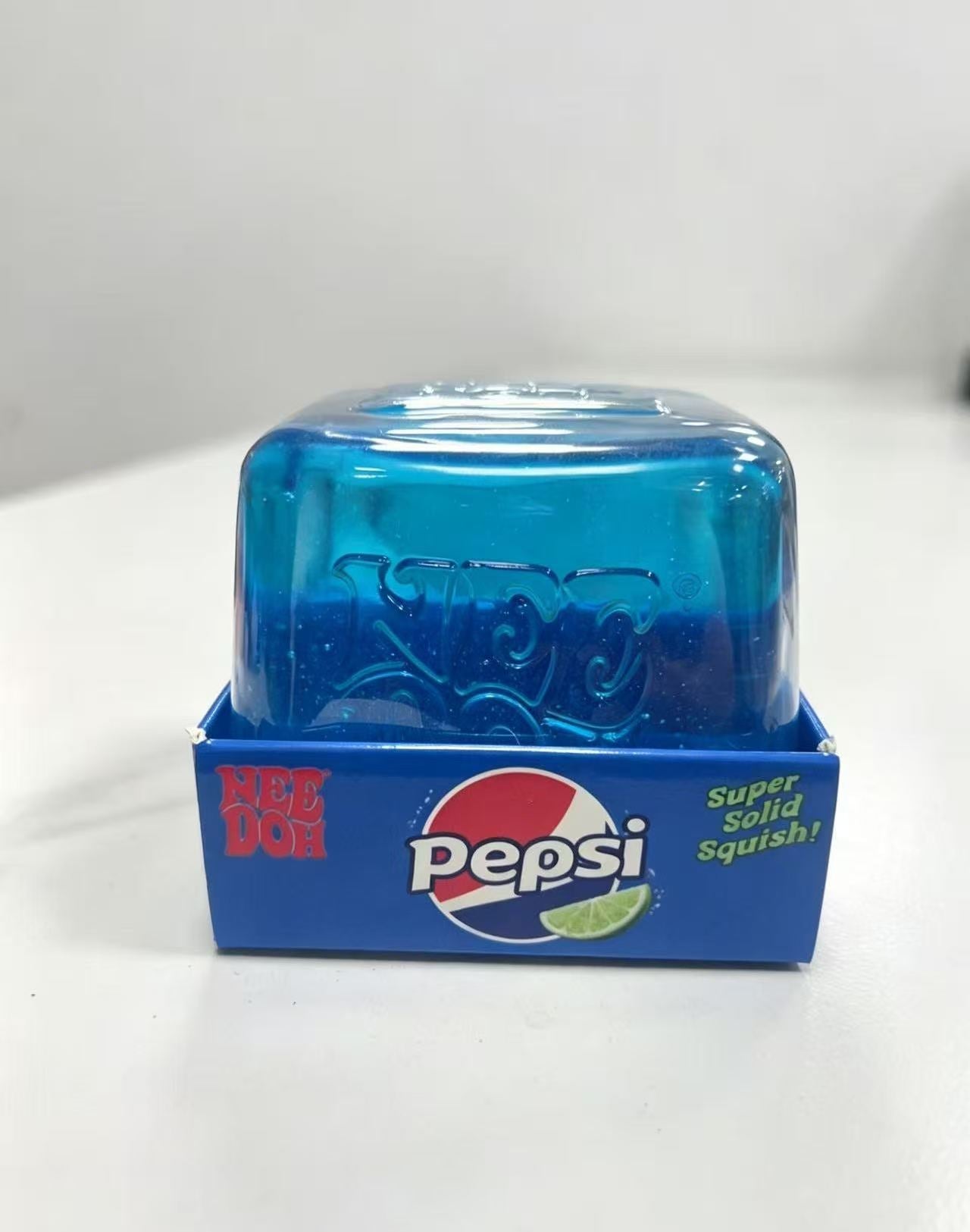NeeDoh Nice Cube Berg（pre-order）