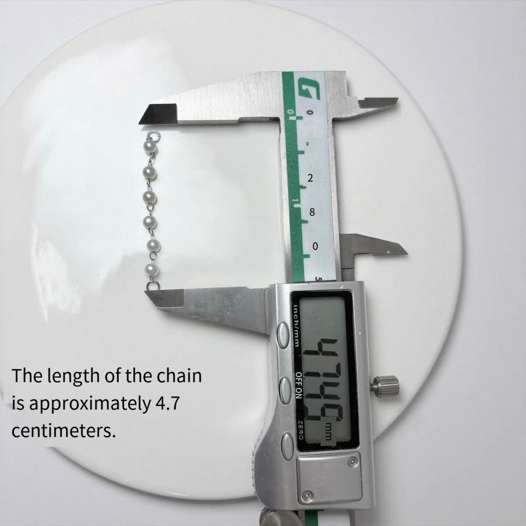 Pearl Tongue Stud Chain