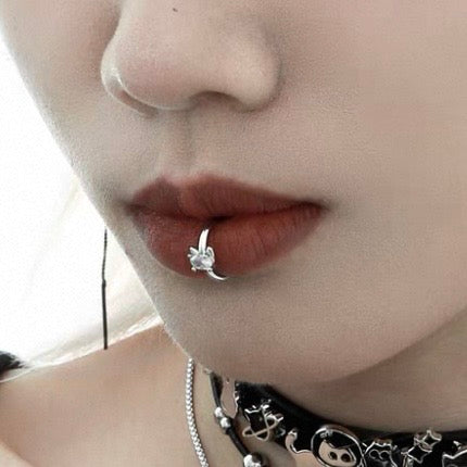 Cat-Shaped Lip Studs