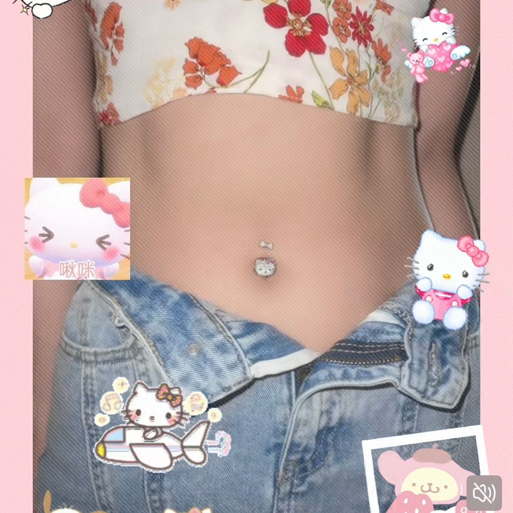 Hello Kitty Navel piercing