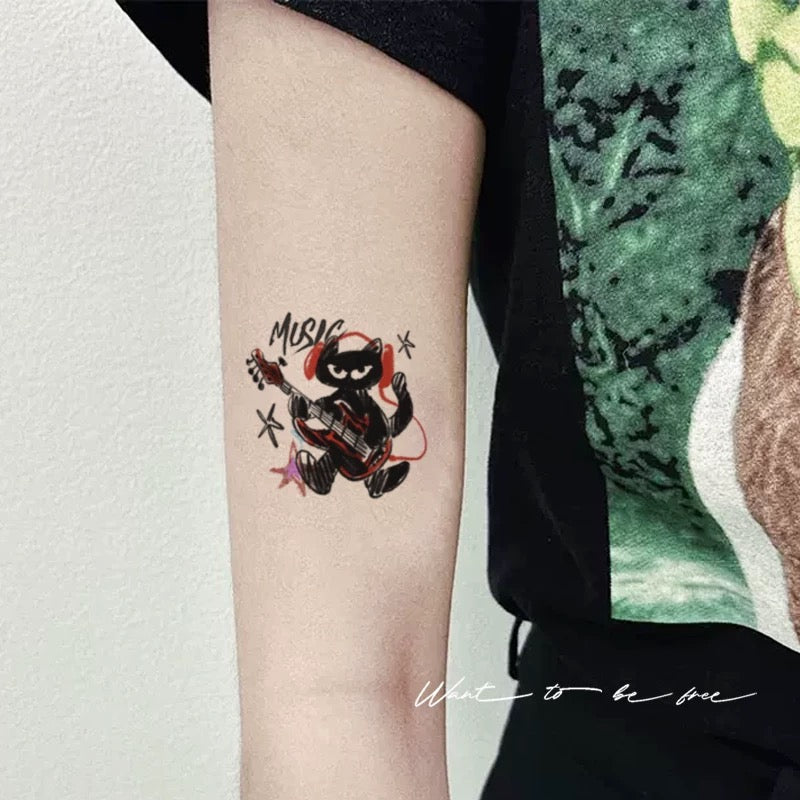 Rock Black Cat Star Skateboard