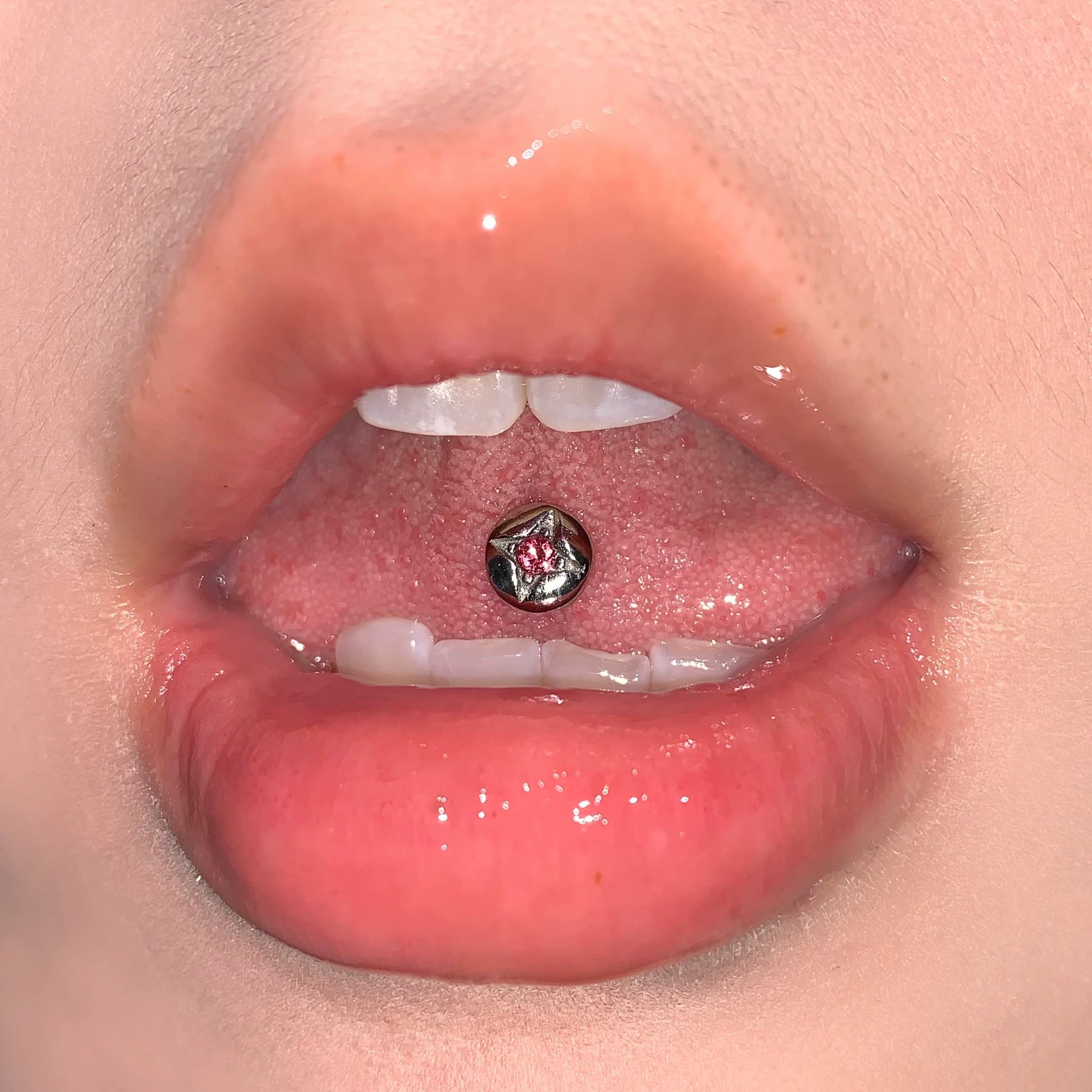 Small stud ring Tongue piercing
